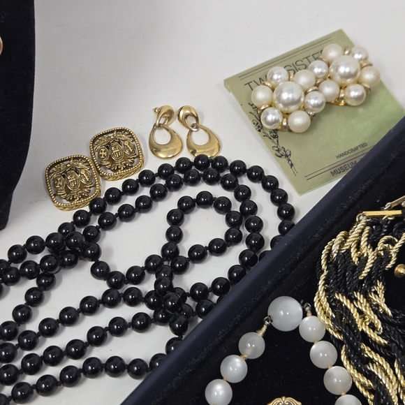 Sold - Picture 8 of 16